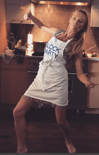 Victoria Smurfit feet photo 10