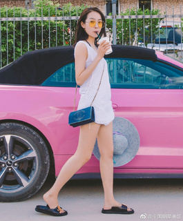 Victoria Song feet photo 3