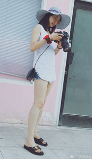 Victoria Song feet photo 20
