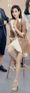 Victoria Song feet photo 11