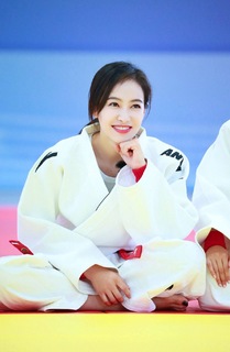 Victoria Song feet photo 1