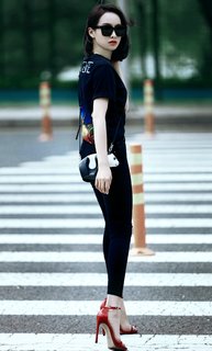 Victoria Song feet photo 15