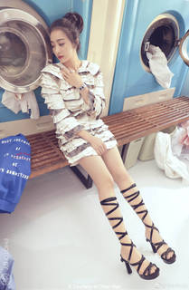 Victoria Song feet photo 14