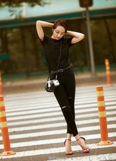 Victoria Song feet photo 15