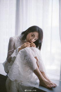 Victoria Song feet photo 4