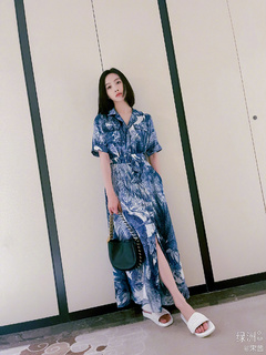 Victoria Song feet photo 2