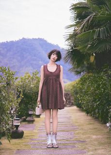 Victoria Song feet photo 6
