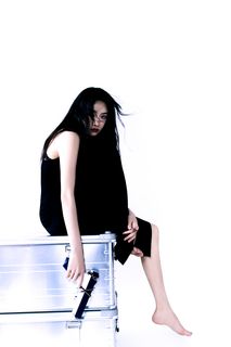 Victoria Song feet photo 14