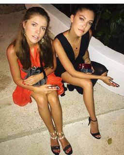 Victoria Swarovski feet photo thumbnail