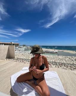 Victoria Villarroel feet photo 13
