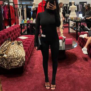 Victoria Villarroel feet photo 3