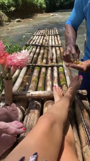 Victoria Waldrip feet photo thumbnail