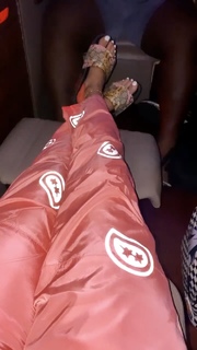 Victoria Waldrip feet photo thumbnail