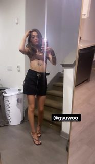 Victoria Waldrip feet photo thumbnail