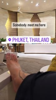 Victoria Waldrip feet photo thumbnail