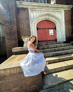 Victoria Waldrip feet photo thumbnail