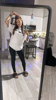 Victoria Waldrip feet photo thumbnail