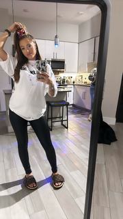 Victoria Waldrip feet photo thumbnail