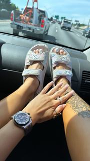 Victoria Waldrip feet photo thumbnail