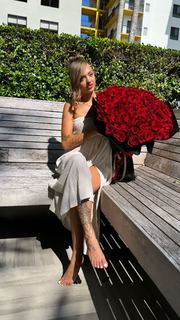 Victoria Waldrip feet photo thumbnail