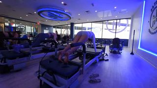 Victoria Waldrip feet photo thumbnail