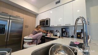 Victoria Waldrip feet photo thumbnail