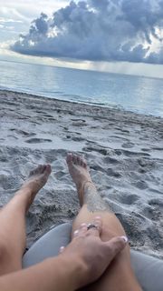 Victoria Waldrip feet photo thumbnail