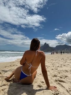 Victoria Waldrip feet photo thumbnail