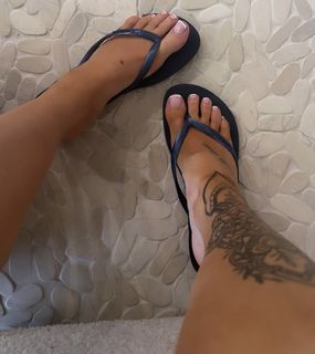 Victoria Waldrip feet photo 5