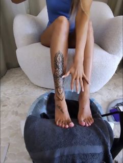 Victoria Waldrip feet photo 4