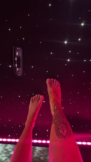 Victoria Waldrip feet photo 6