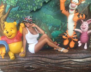 Victoria Xipolitakis feet photo 2