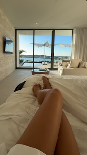 Victoriaasecretss feet photo 5