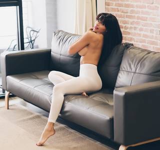 Vida Guerra feet photo thumbnail