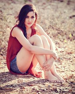 Vidisha Srivastava feet photo 12