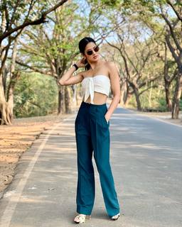 Vidisha Srivastava feet photo 10