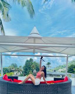 Vidisha Srivastava feet photo 4
