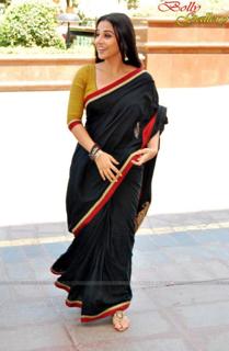 Vidya Balan feet photo thumbnail