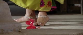 Vidya Balan feet photo thumbnail