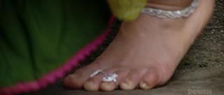 Vidya Balan feet photo thumbnail
