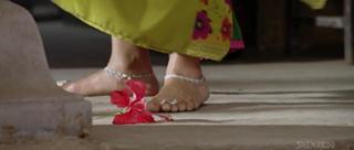 Vidya Balan feet photo thumbnail