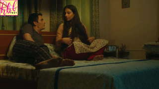 Vidya Balan feet photo thumbnail