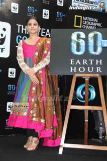 Vidya Balan feet photo thumbnail