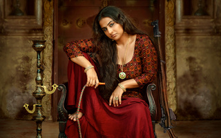 Vidya Balan feet photo thumbnail