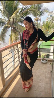 Vidya Balan feet photo thumbnail