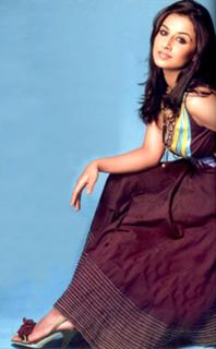 Vidya Balan feet photo thumbnail