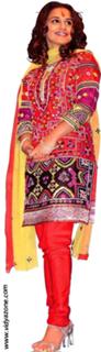 Vidya Balan feet photo thumbnail