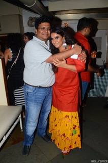 Vidya Balan feet photo thumbnail