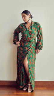 Vidya Balan feet photo thumbnail