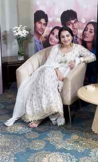 Vidya Balan feet photo thumbnail